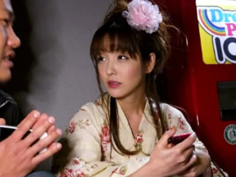 Giận gã chồng bỏ ra ngoài đường, bà xã dễ dãi về nhà trai lạ để "tâm sự"