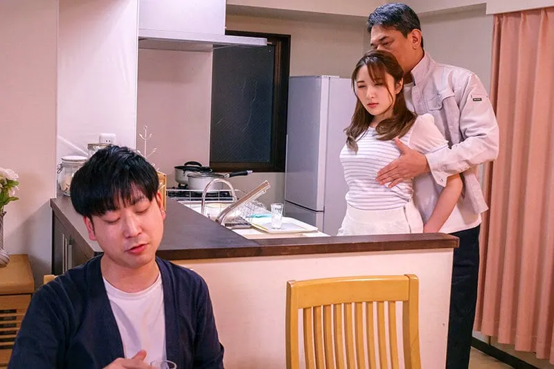 Chồng yêu hiền không đáp ứng đủ chuyện chăn gối, người vợ chết mê trước gã hàng xóm dân chơi